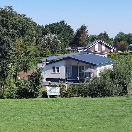 Nieuwe Beachbungalow aan IJsselmeer 39 24 Lemmer Exterior foto