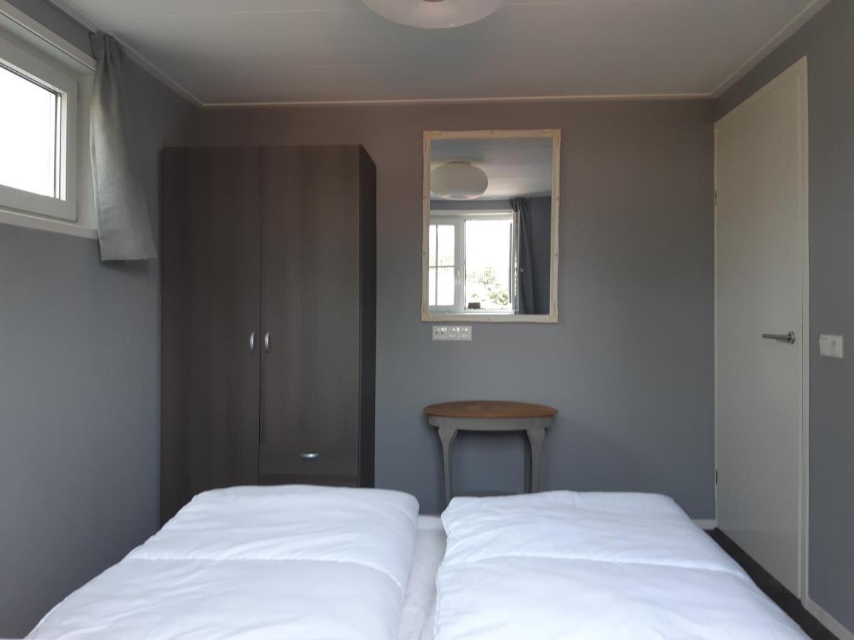Nieuwe Beachbungalow aan IJsselmeer 39 24 Lemmer Exterior foto