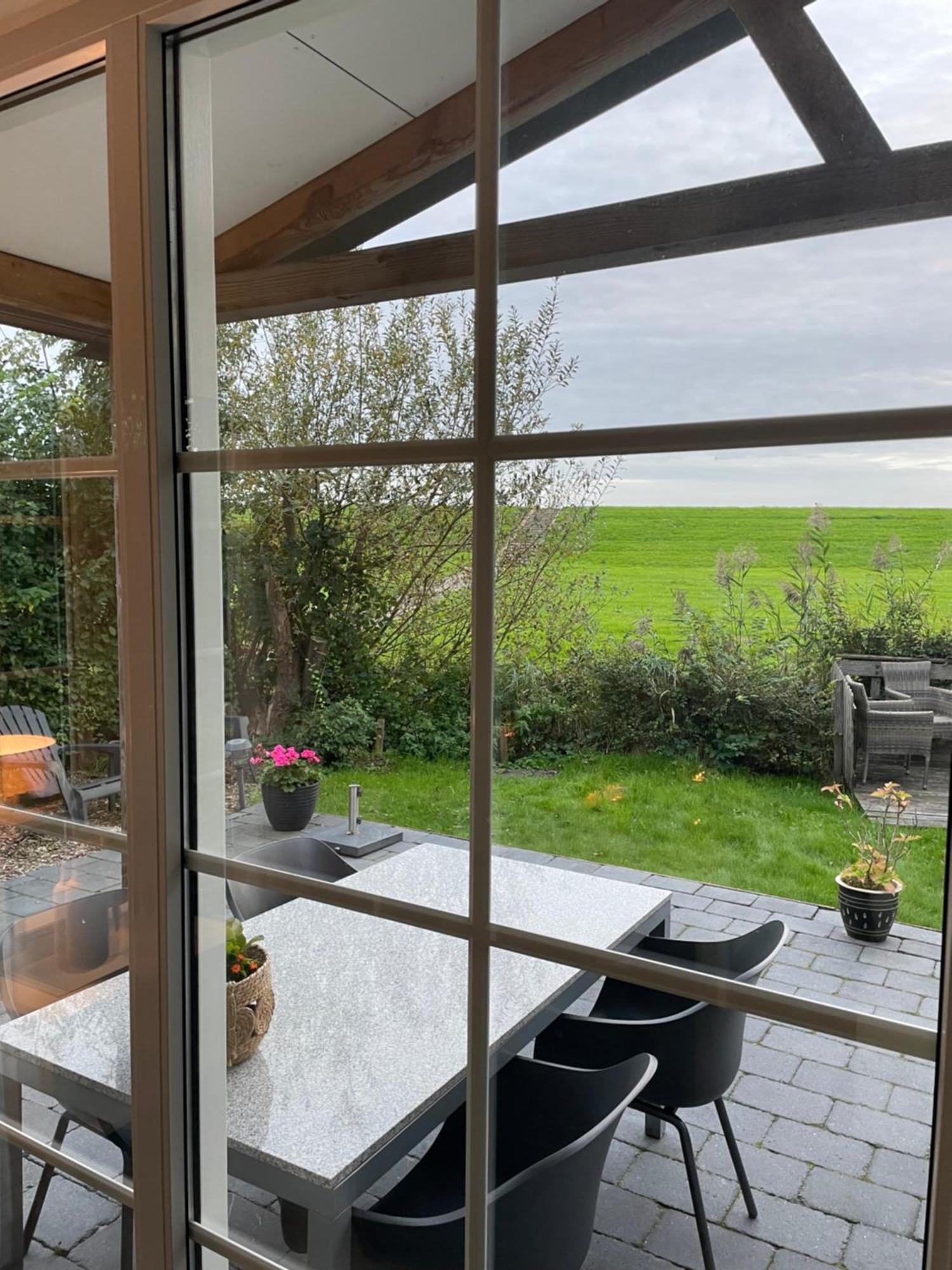 Nieuwe Beachbungalow aan IJsselmeer 39 24 Lemmer Exterior foto
