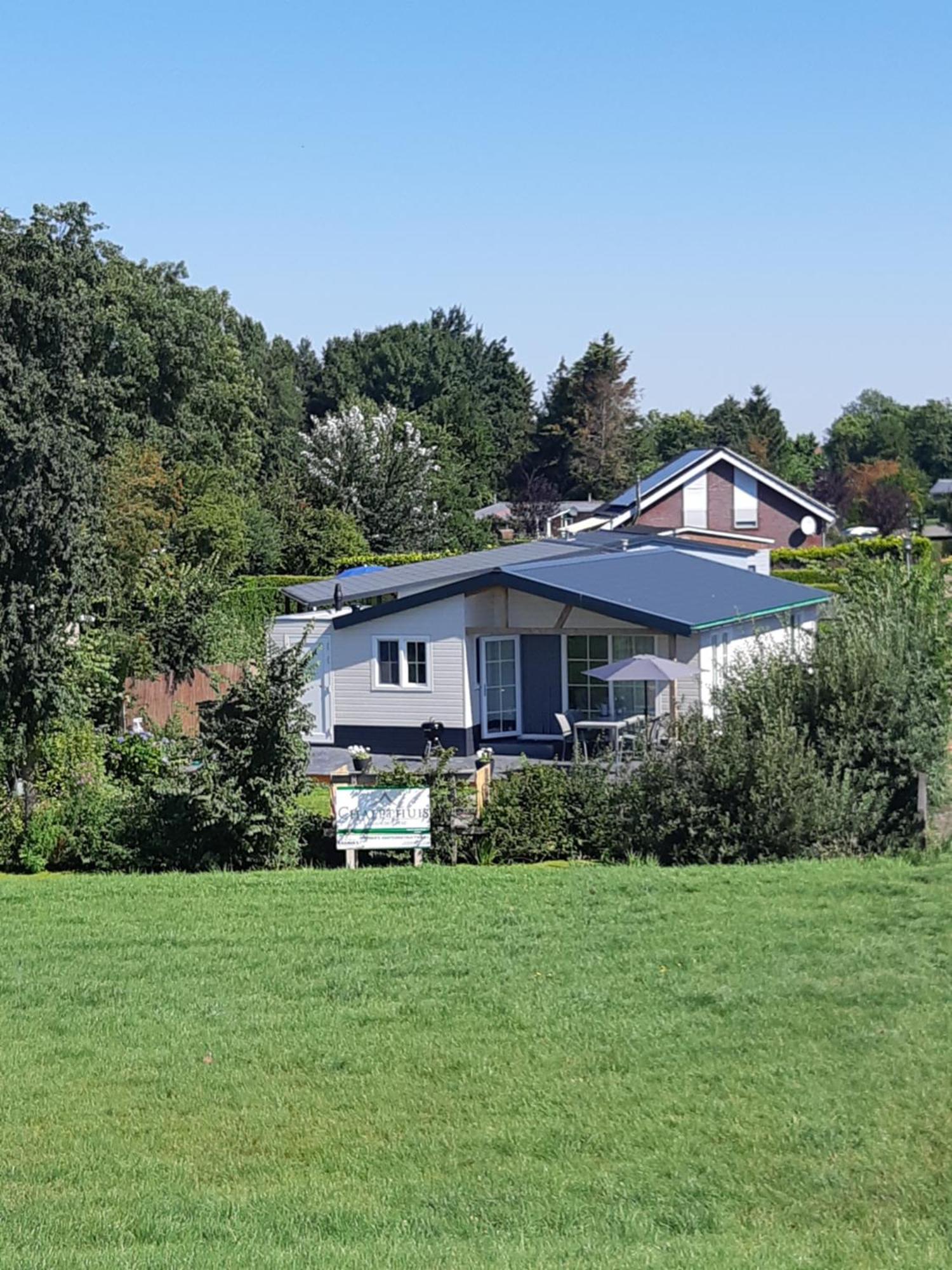 Nieuwe Beachbungalow aan IJsselmeer 39 24 Lemmer Exterior foto